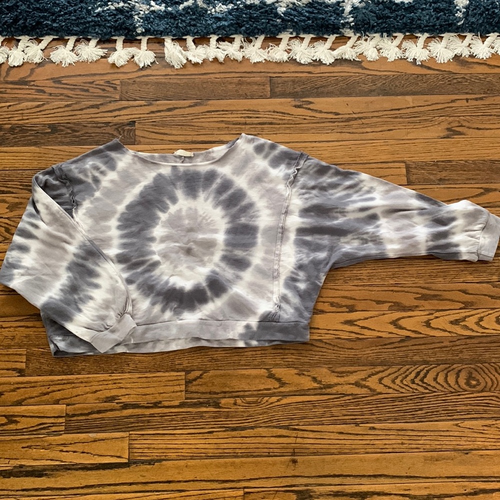 Altar’d State Cropped Tye-Dye Light Sweater